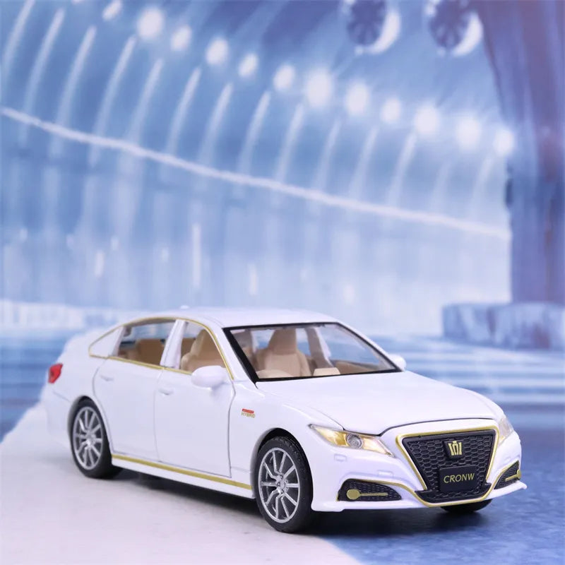 Nicce 1:32 Toyota Crown Toy Car Excellent Quality Metal Car Alloy Car Diecast Toy Vehicles Car Toys Collection Kids Gift