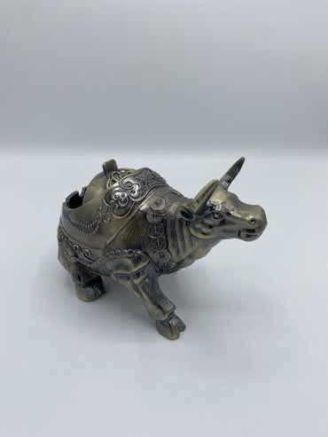 Metallic Bull Ornament Tray