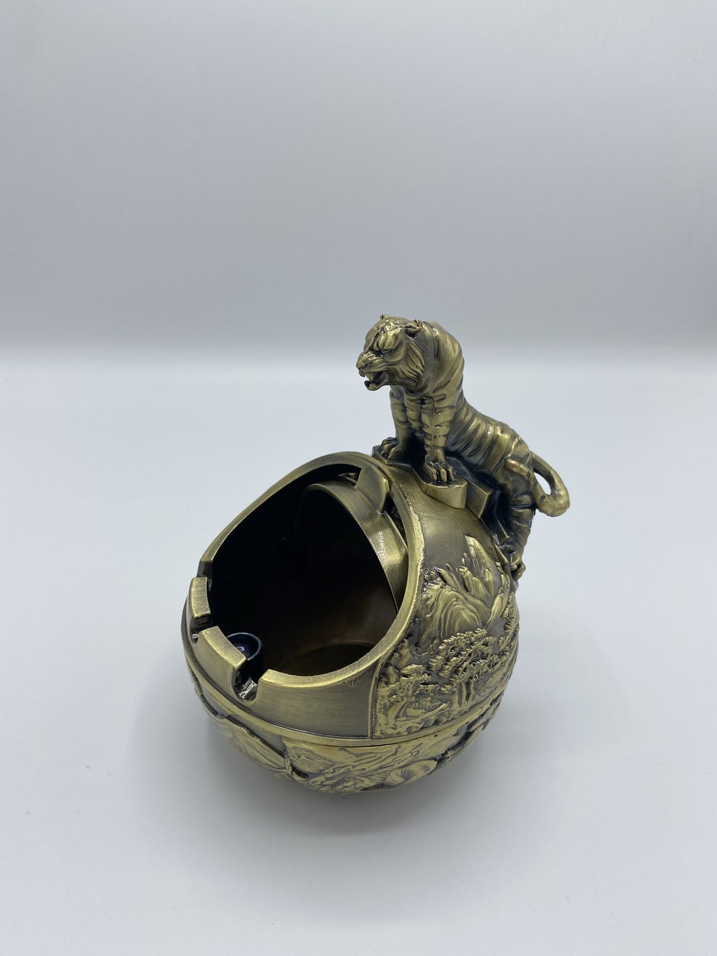 Metallic Round Tiger Ornament Tray