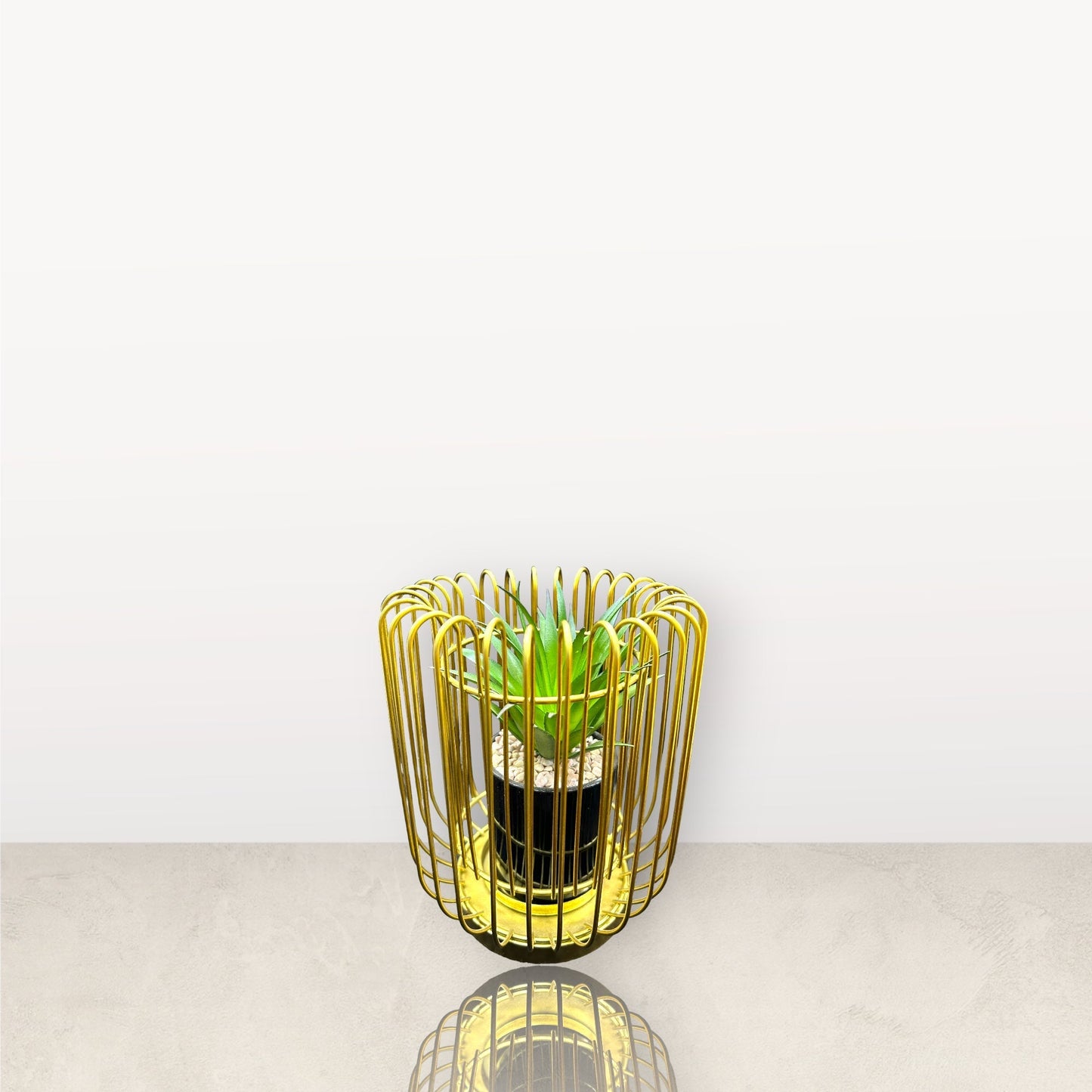 Creative Nordic Plant holder