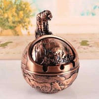 Metal retro ash tray with lid animal Globe