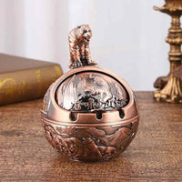 Metal retro ash tray with lid animal Globe