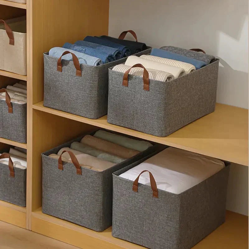 SpaceSaver - The Ultimate Foldable Wardrobe Organizer