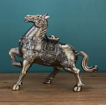 Horse Shape Ashtray, Vintage Style Cigarette Ashtray, Home Decoration Crafts. Fortune Horse Ash Holder With Lid