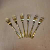 24 Piece Cutlery Set with Egg Stand