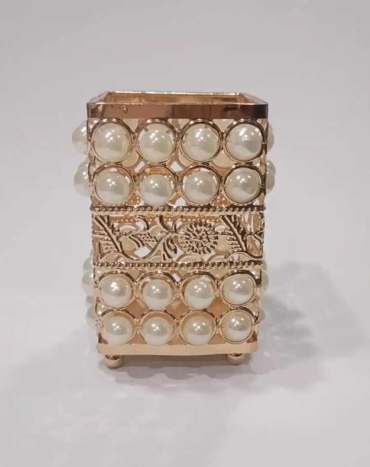 CRYSTAL MAKEUP BRUSH HOLDER